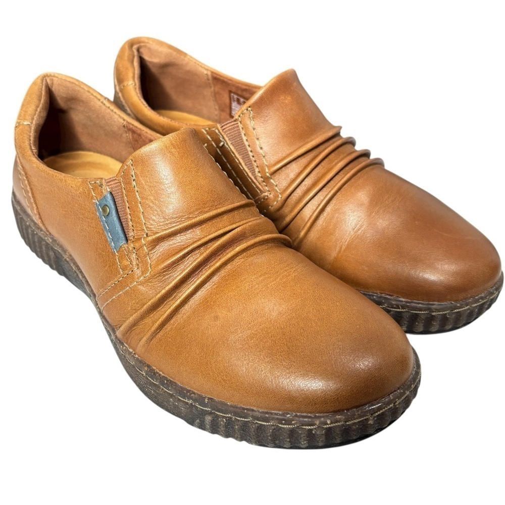 Clarks Womens Magnolia Faye Tan Leather Casual Comfort Loafers Slip-On Size 7.5